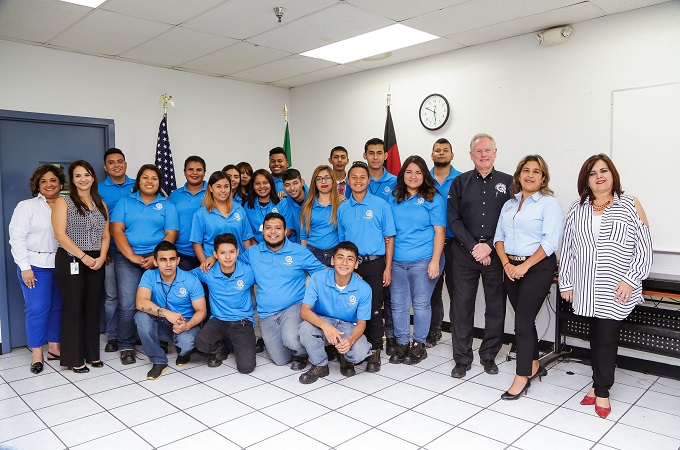 Se benefician 200 jóvenes con cursos técnicos
