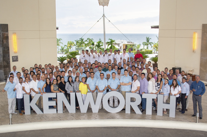 Kenworth prepara a su fuerza de ventas