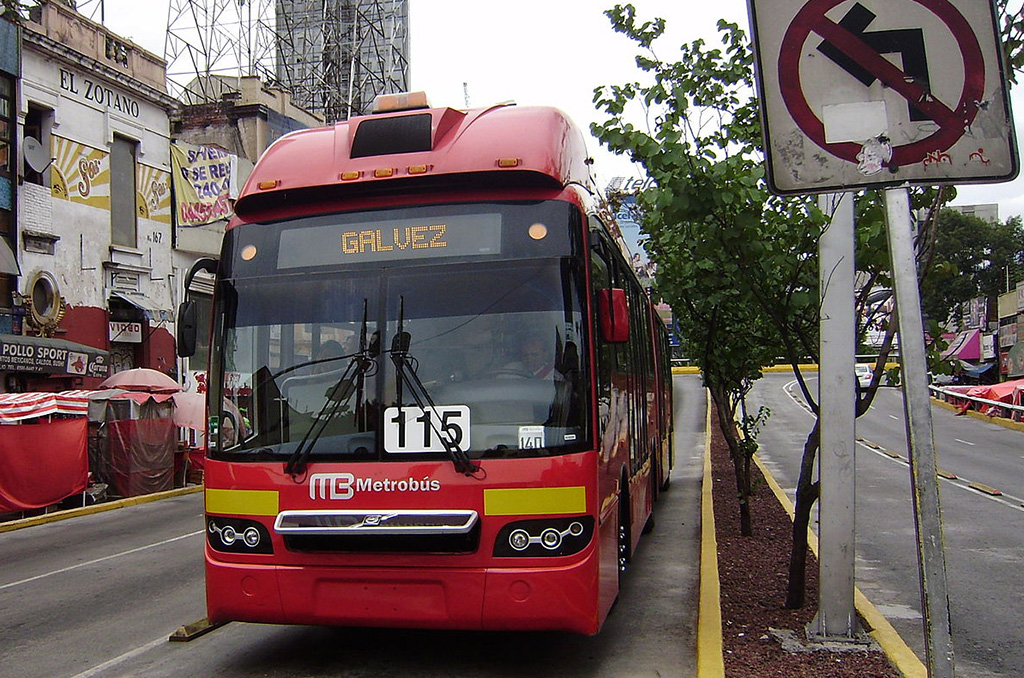 La línea tres de metrobús sustituirá autobuses viejos