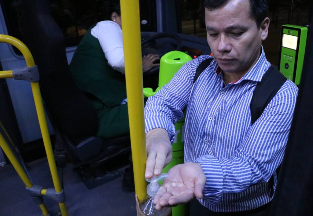 Hay menos gente en transporte público