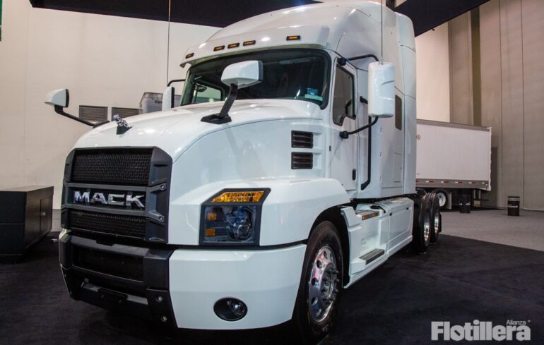 Mack mejora su Anthem con un motor que ahorra más combustible - Alianza ...