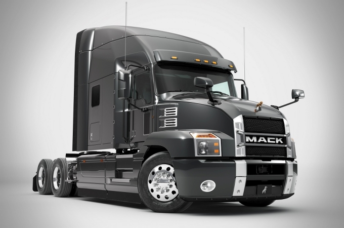 TCM adquiere 6 camiones Anthem de Mack Truck México