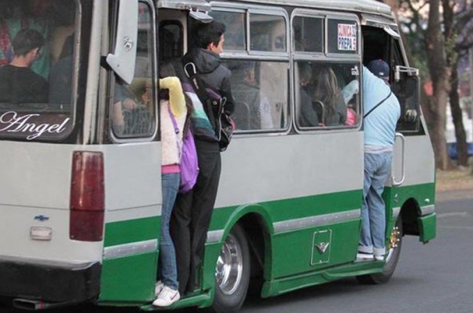 Piden cambiar el negocio en el transporte público